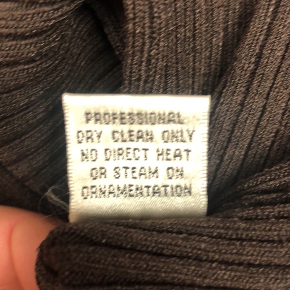 COPY - Caché brown top. - Picture 8 of 8